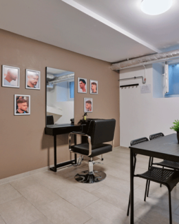 Haus Wilmersdorfer Friseur SOZIALES-BERLIN Haus Wilmersdorfer Friseur SOZIALES-BERLIN