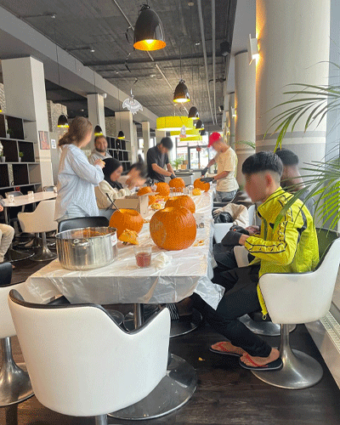 Halloween Haus Wilmersdorfer 31.10.2024 Halloween Haus Wilmersdorfer 31.10.2024