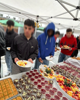 Zuckerfest (Eid al-Fitr) 31.03.2025 (Haus Wilmersdorf) Zuckerfest (Eid al-Fitr) 31.03.2025 (Haus Wilmersdorf)